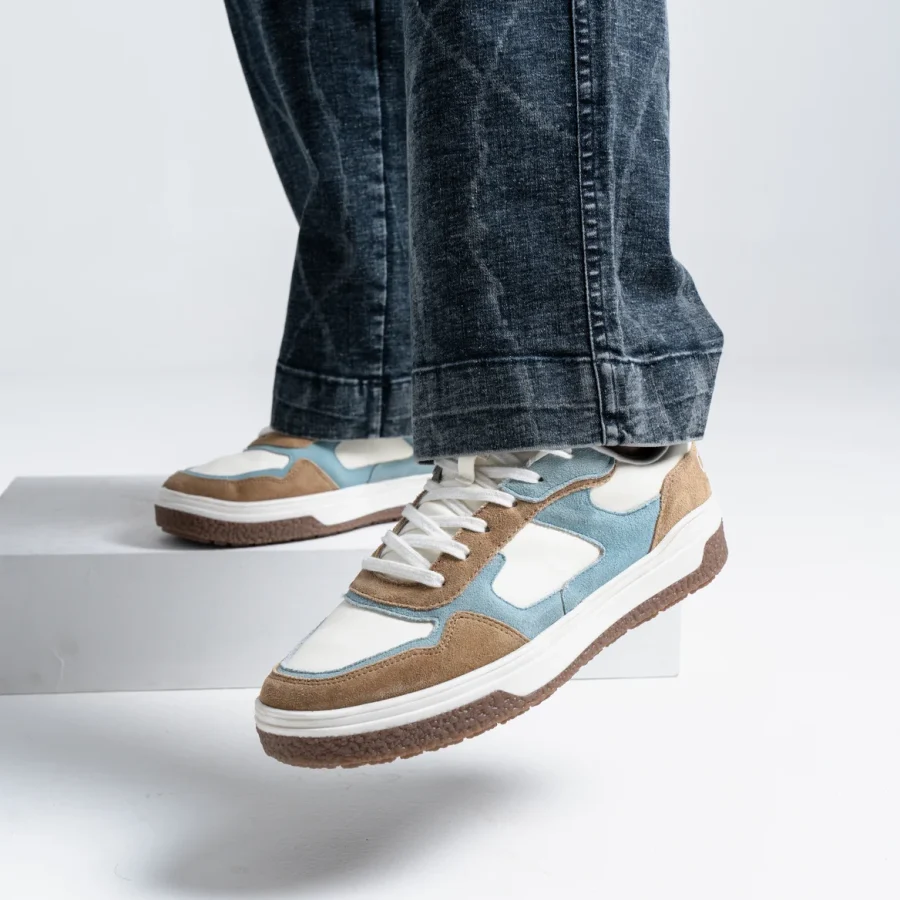 Cove CHNKS blue and beige sneakers on men’s feet – casual sneakers styled for comfort and balance