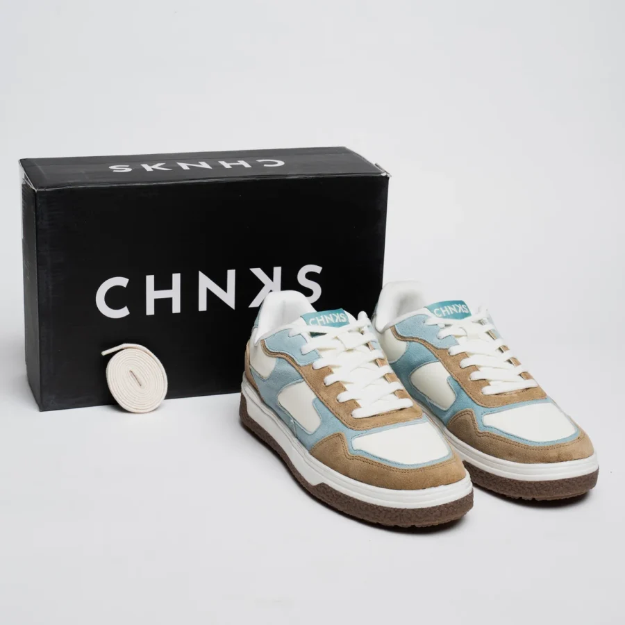 Cove CHNKS sneakers with branded box – premium blue and beige sneakers for men
