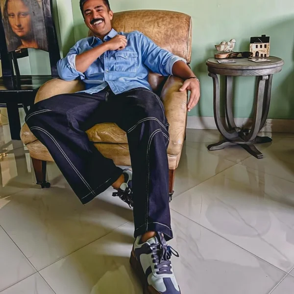 CHNKS Reviews – Saqib Saleem Wearing GRANITE CHNKS Sneakers for Men | Sneakers Brand in India